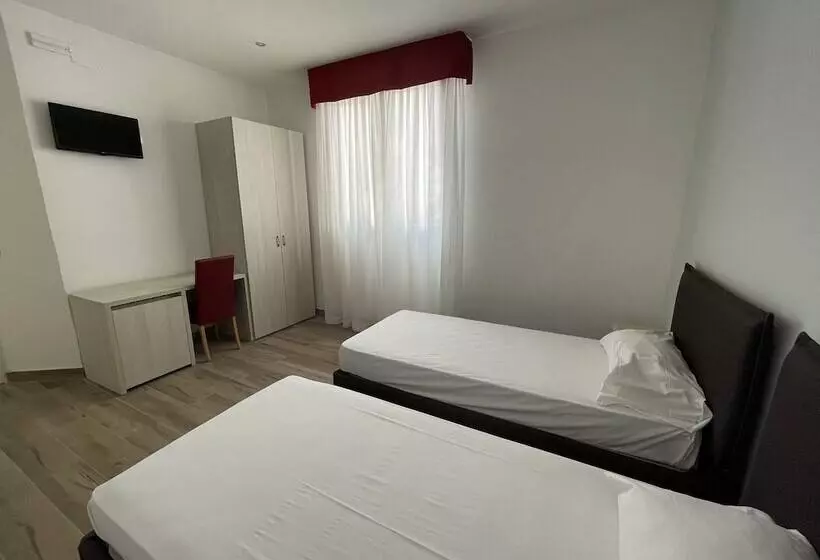 پانسیون Venice Hub