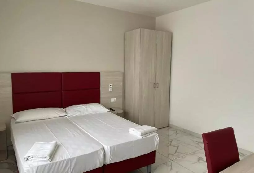 پانسیون Venice Hub