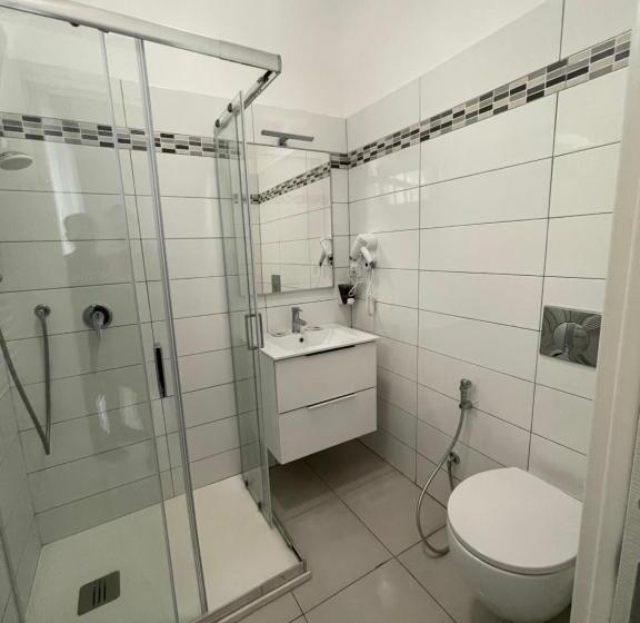 پانسیون Venice Hub