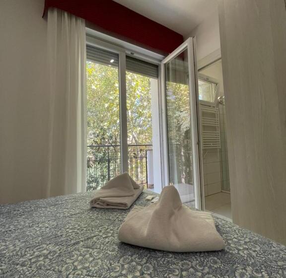 پانسیون Venice Hub