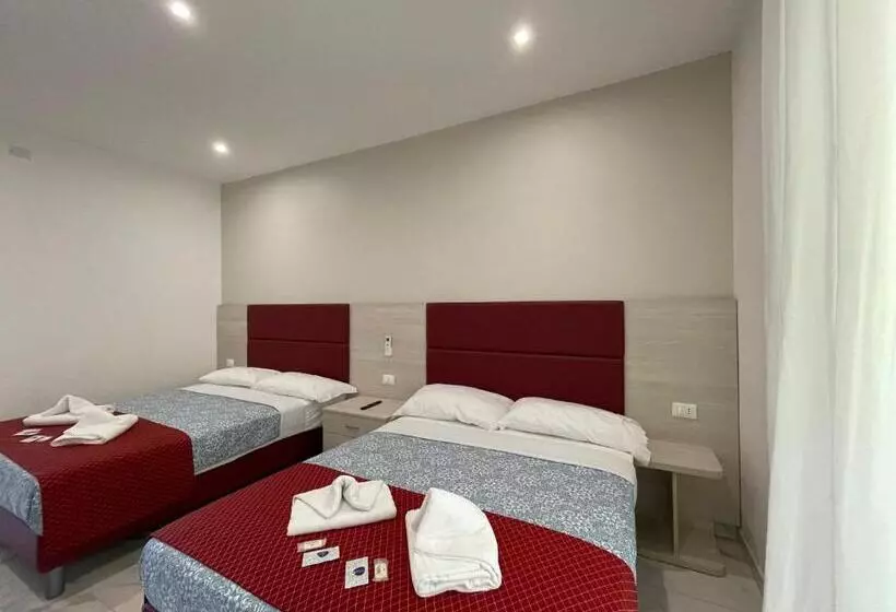 پانسیون Venice Hub