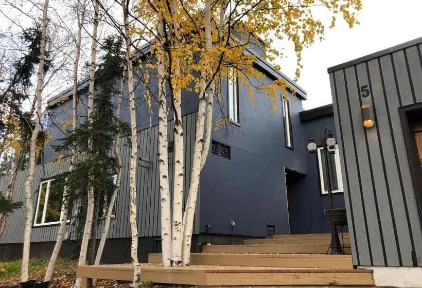 تختخواب و صبحانه 好丘。hacho House