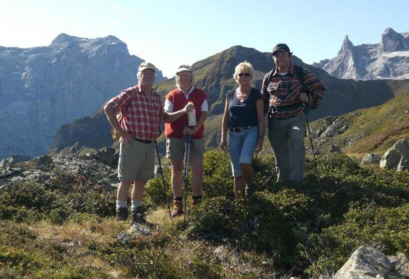 تختخواب و صبحانه Haus Kasimir