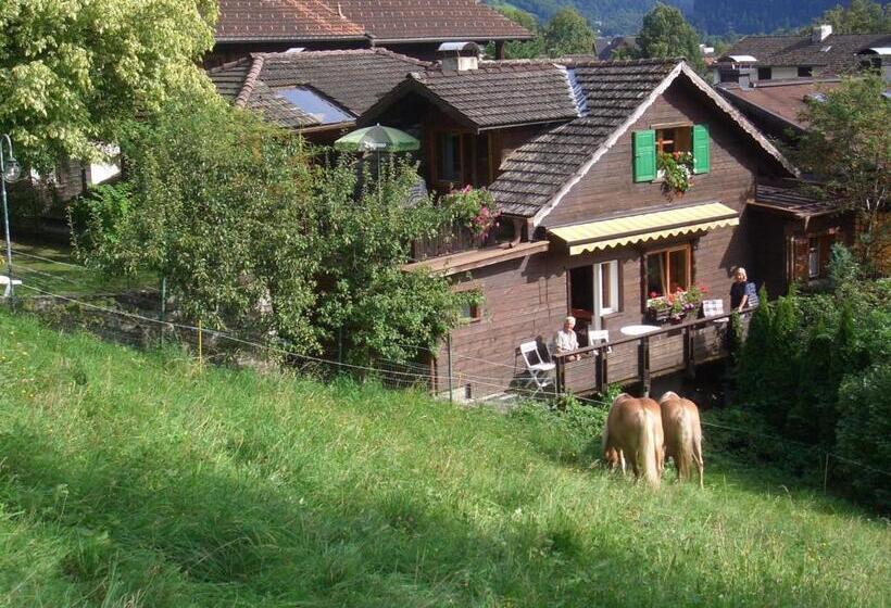 تختخواب و صبحانه Haus Kasimir