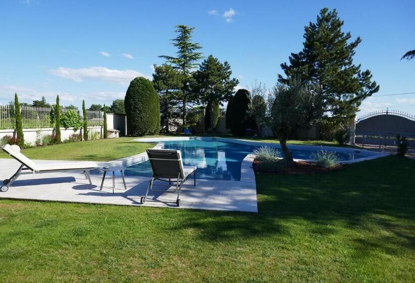 مبيت وإفطار Le Bel Air De Saint Jean