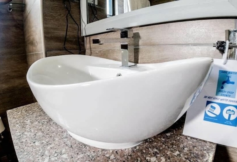 تختخواب و صبحانه Starlight Inn