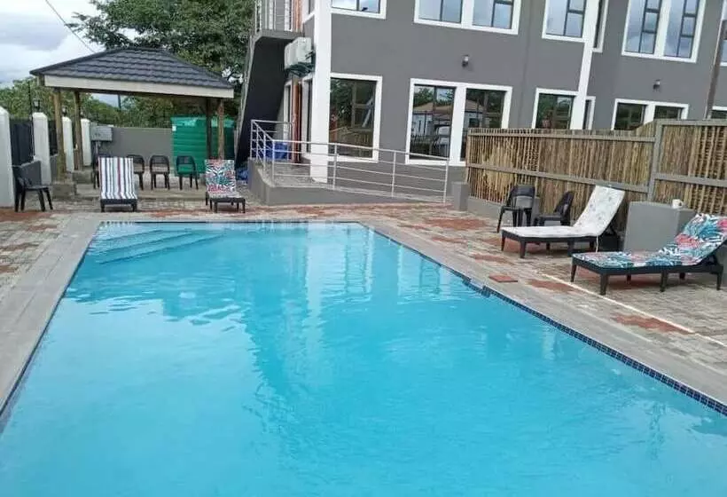 تختخواب و صبحانه Starlight Inn