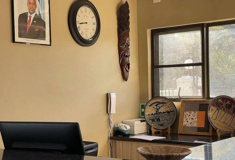 تختخواب و صبحانه Starlight Inn