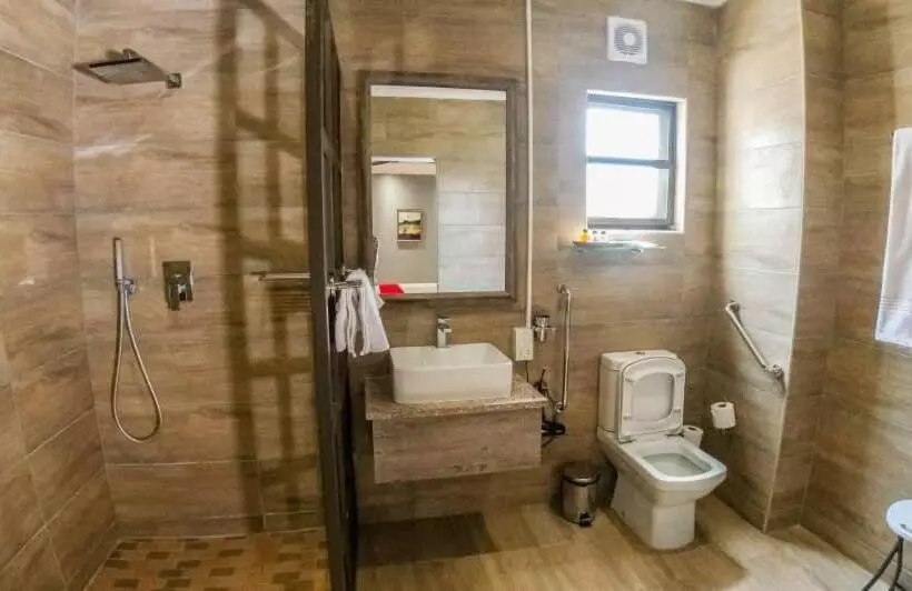 تختخواب و صبحانه Starlight Inn