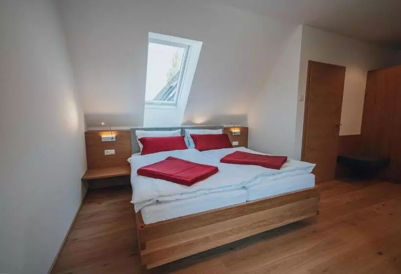 Aamiaismajoitus (B&B) Weinquartier Pichler Schober