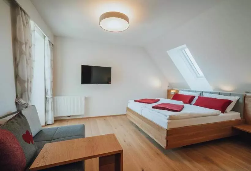 Aamiaismajoitus (B&B) Weinquartier Pichler Schober