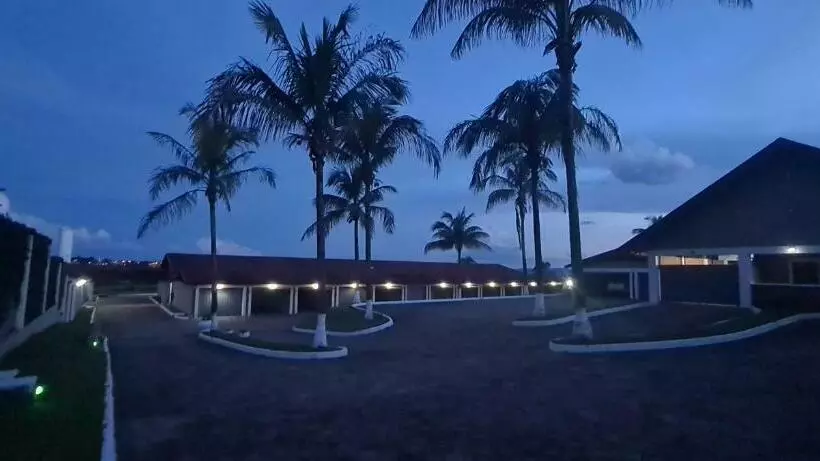 Gran Luha Motel, Hotel E Chalés