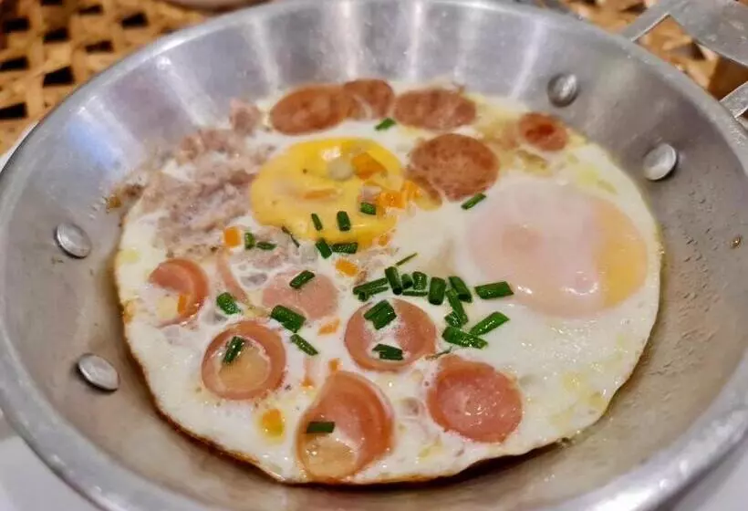 Hotelli เซน บัลโคนี่ เฮ้าส์ ระนอง