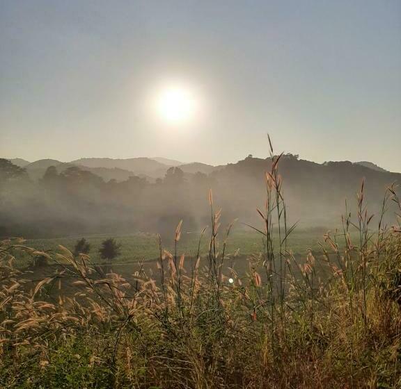 酒店 Chiangrai Resort House