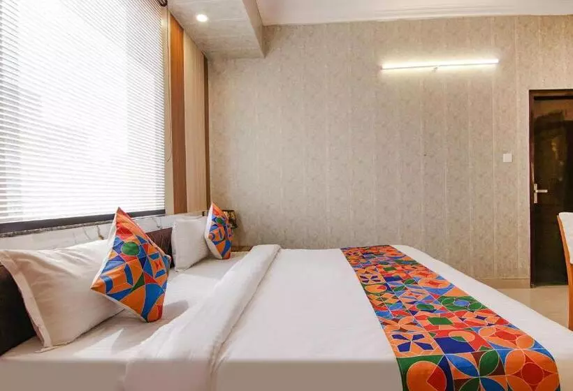 هتل Fabexpress Vistara Grand