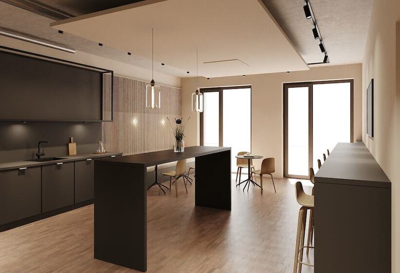 Отель Hiive Oldenburg