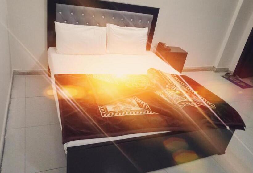 هتل Khursheed Palace