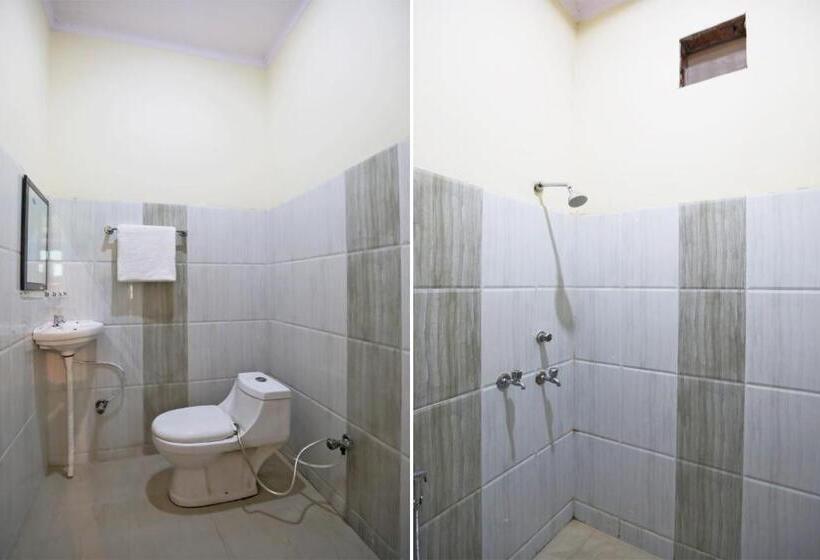 호텔 Oyo 62761 Daksh