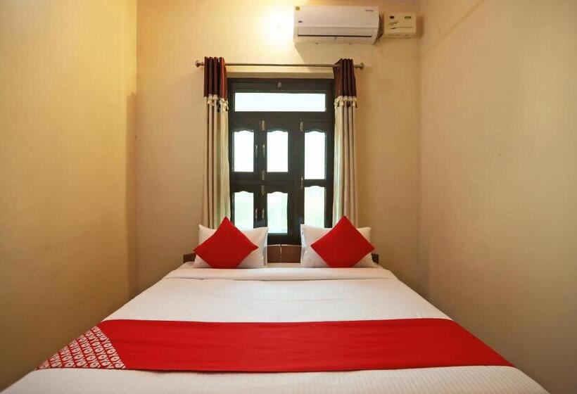 호텔 Oyo 62761 Daksh