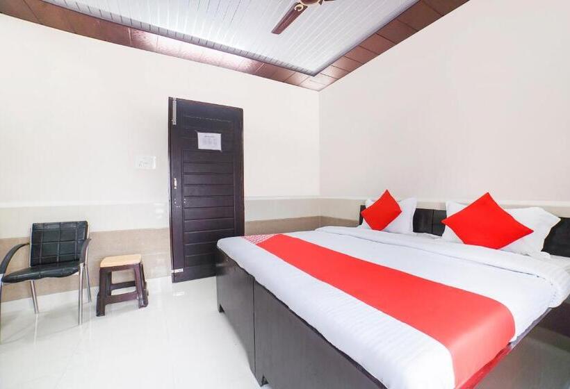호텔 Oyo 69125 Shri Krishna Guest House