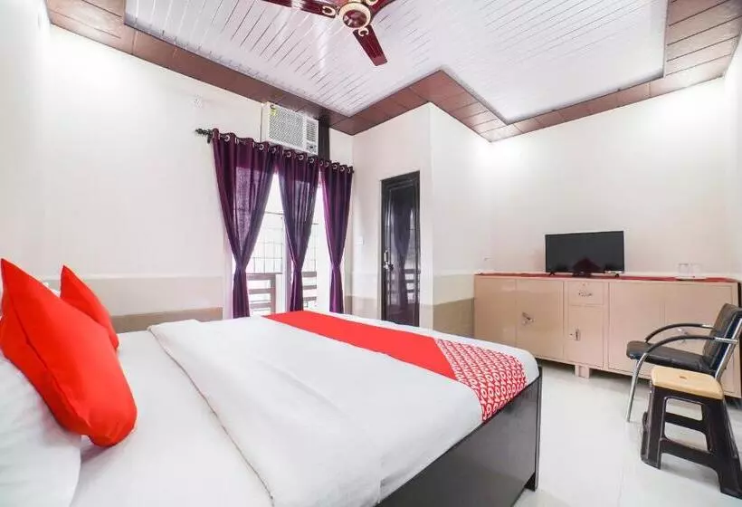 ホテル Oyo 69125 Shri Krishna Guest House