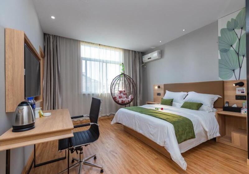 Hotel Shell Ningbo Gaoqiao Subway Station