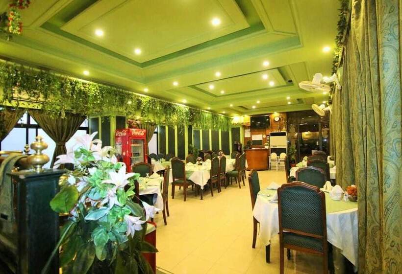 هتل Swat Continental