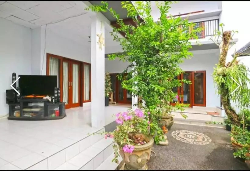 پانسیون Ibus Room Canggu By Sdm