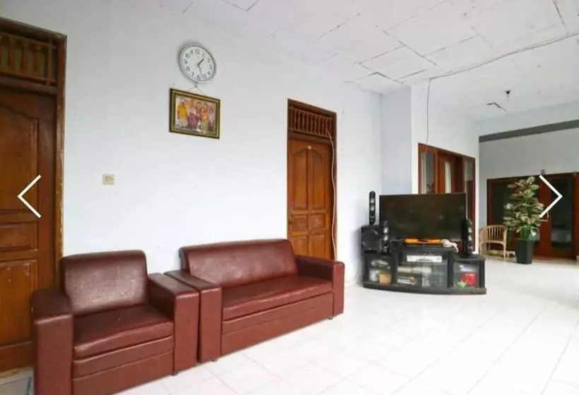 پانسیون Ibus Room Canggu By Sdm