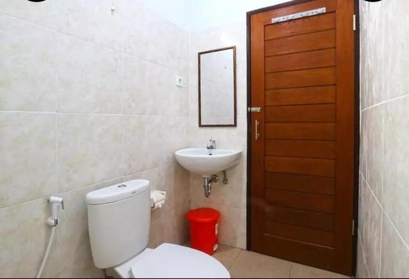 پانسیون Ibus Room Canggu By Sdm