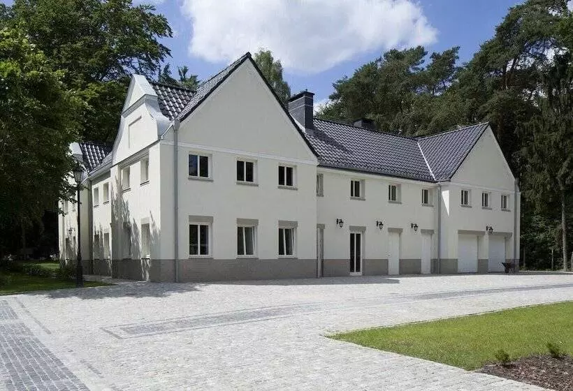 Majatalo Manowce Palace