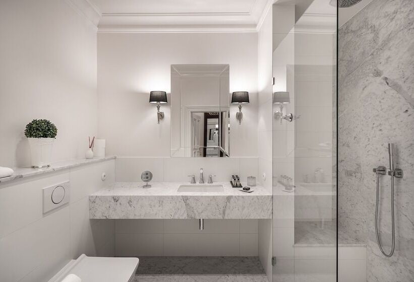 بنسيون Manowce Palace