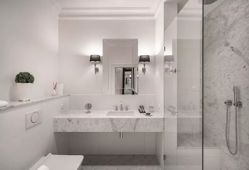 Majatalo Manowce Palace