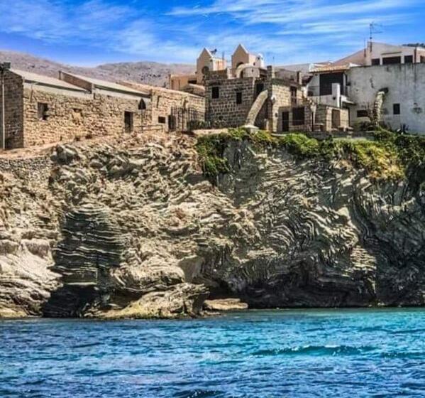 پانسیون Sea Life Terrasini