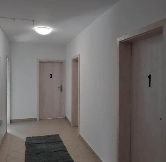 Пансион Zimmervermietung Lindenberg