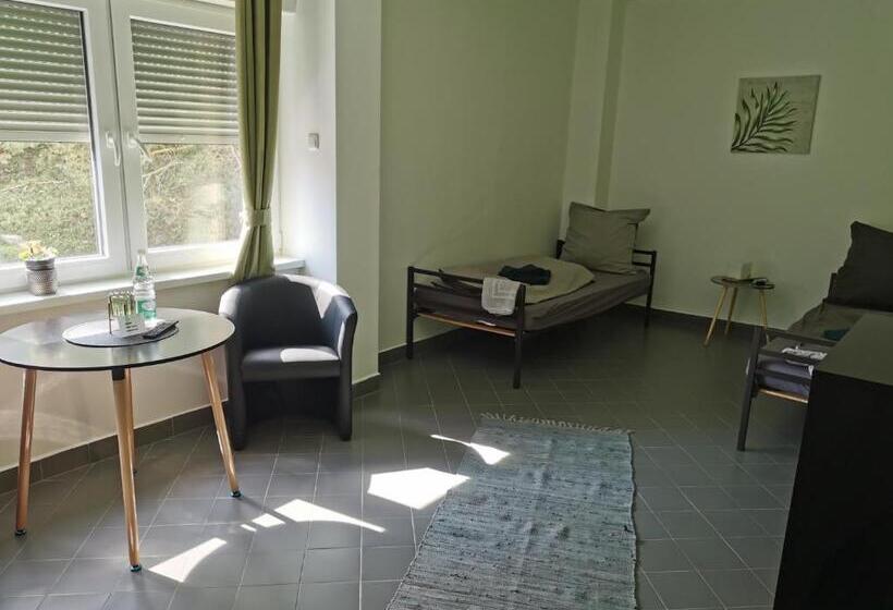 Пансион Zimmervermietung Lindenberg