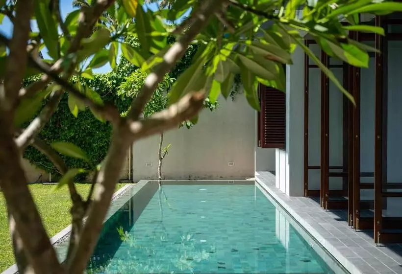 استراحتگاه Sitara Weligama