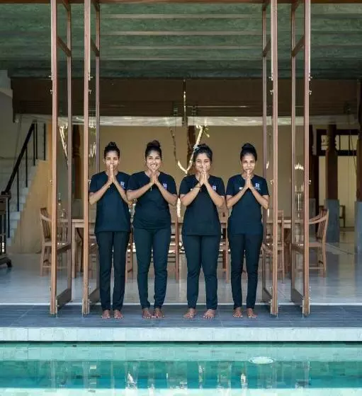 استراحتگاه Sitara Weligama