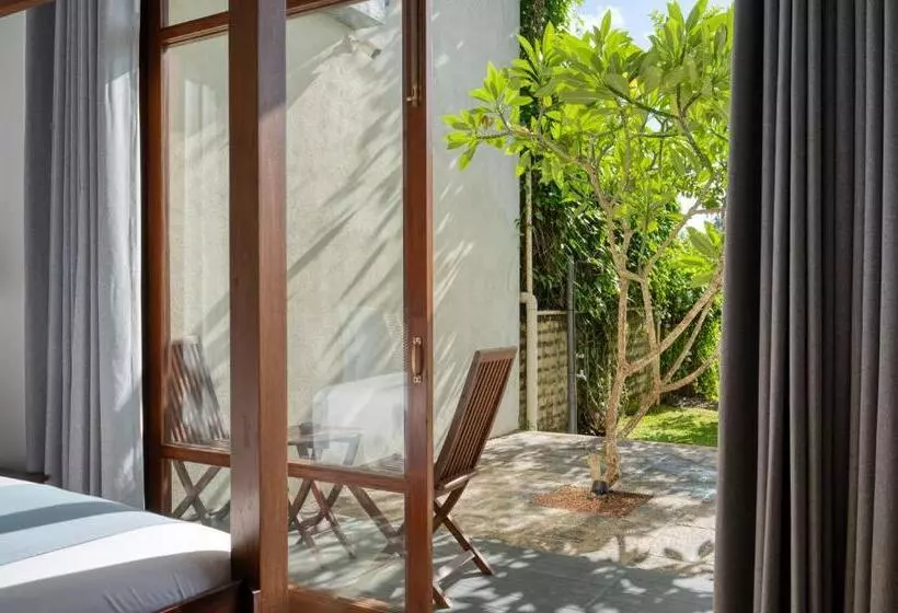 استراحتگاه Sitara Weligama