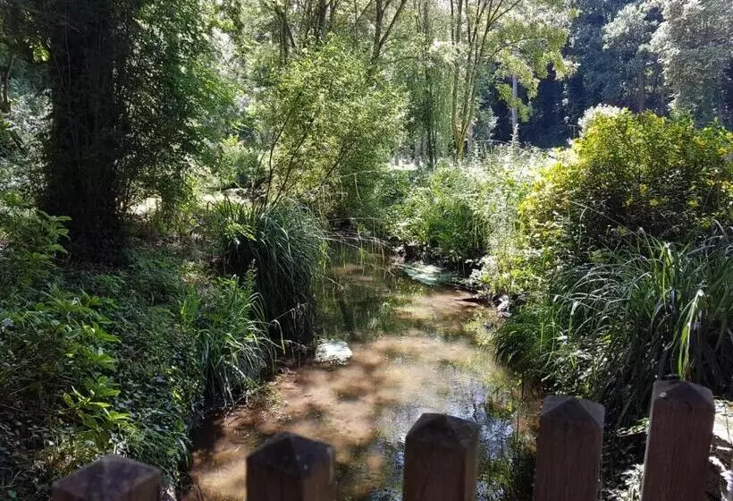 Aamiaismajoitus (B&B) Le Vieux Moulin