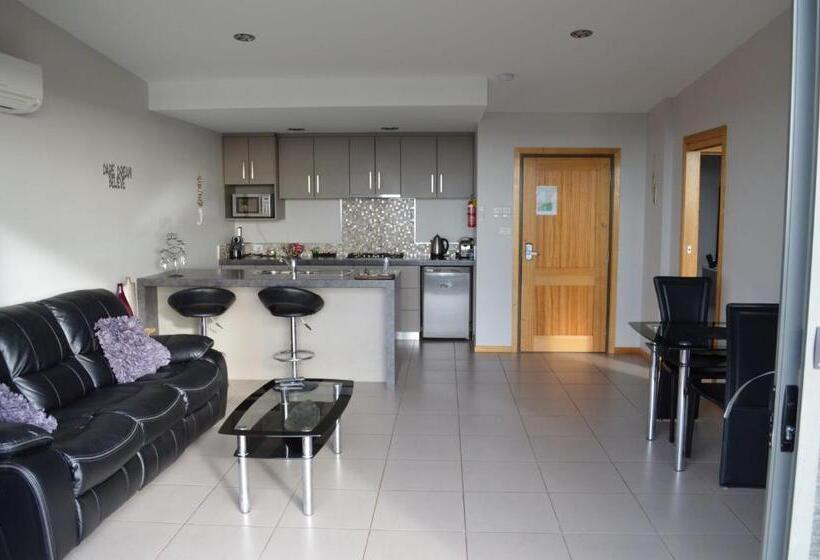 Bed and Breakfast Rocky Cape Retreat