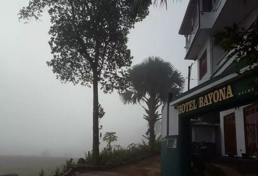 ホテル Bayona Malwaththa