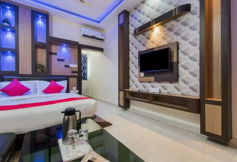 Hotelli Embassy Grand