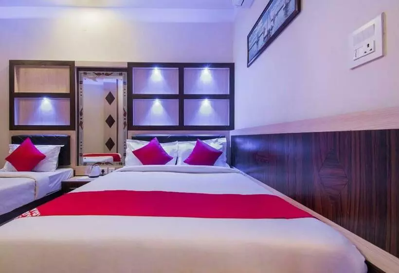 Hotelli Embassy Grand