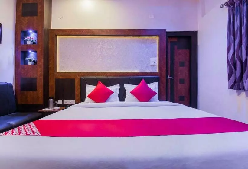 Hotelli Embassy Grand