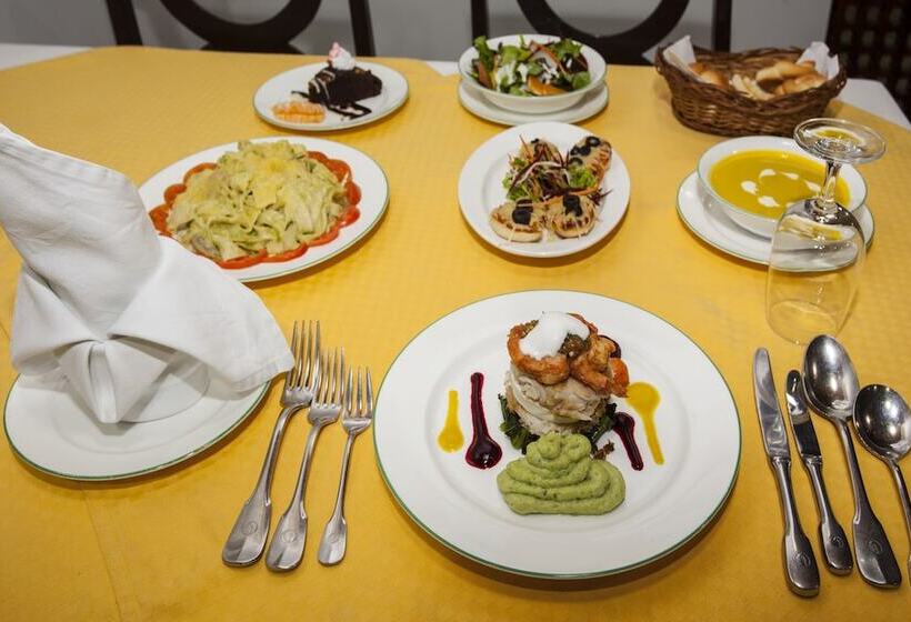 هتل Hokke Lumbini