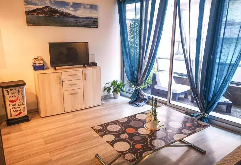 Hotelli Léman Holidays   Appartement Hyper Centre