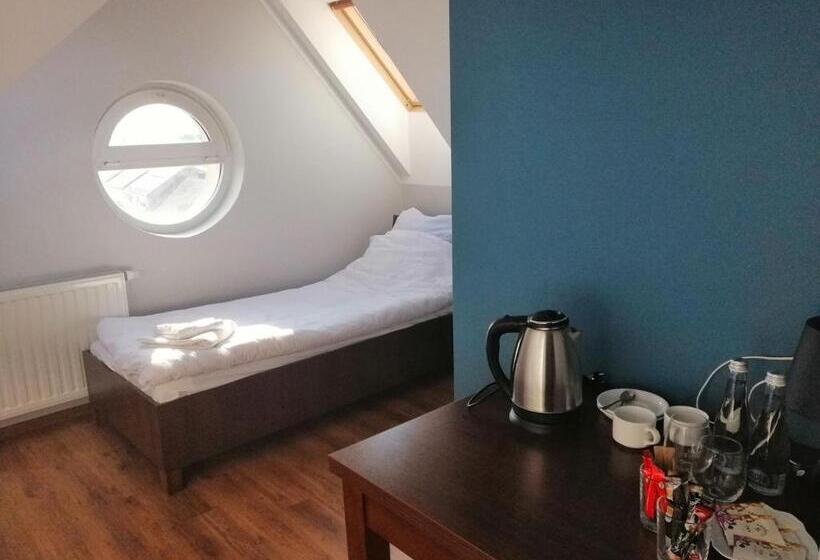 בית מלון כפרי Missterium Zakliczyn