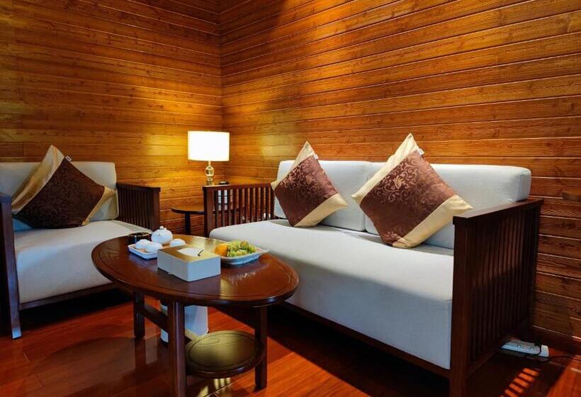 ホテル Prince Manor Resort