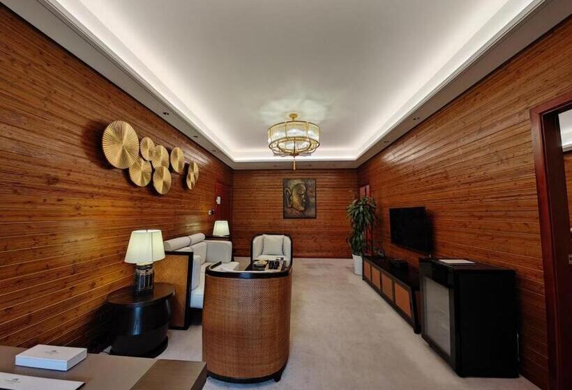 ホテル Prince Manor Resort